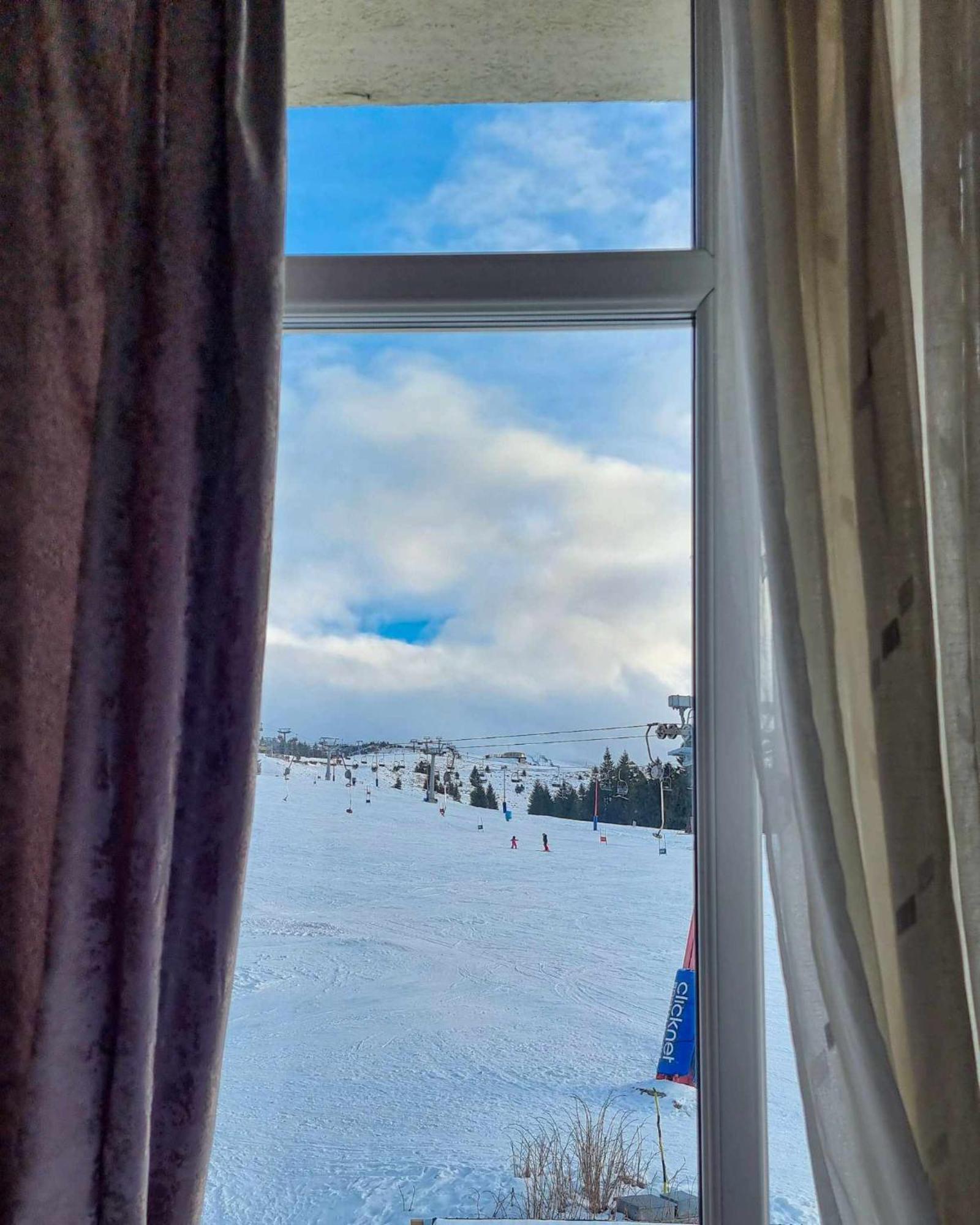 Pensiunea Sky Lupeni  Exterior foto